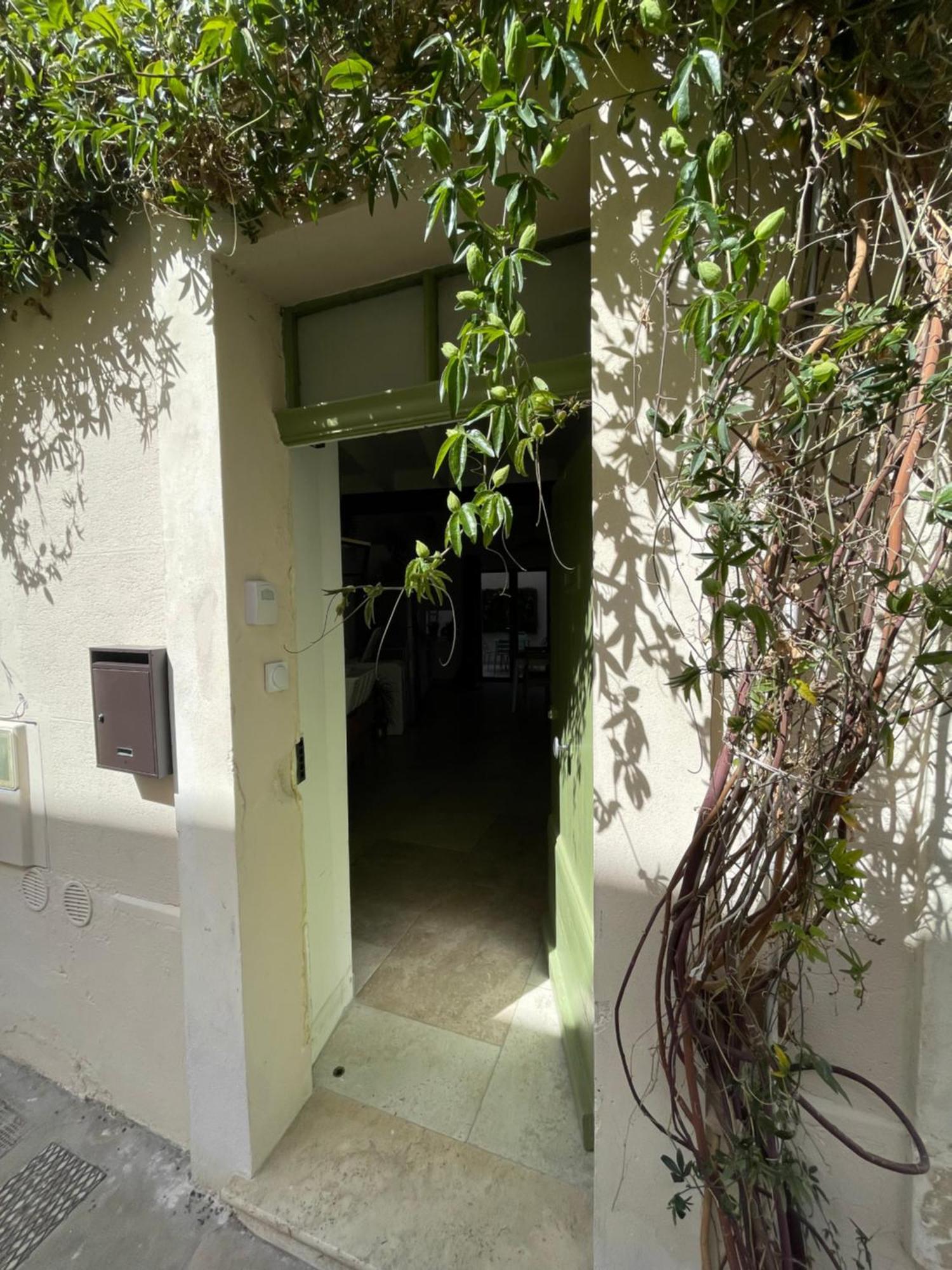 Charmante Maison De Ville Avec Cour Exterieure Arles Extérieur photo